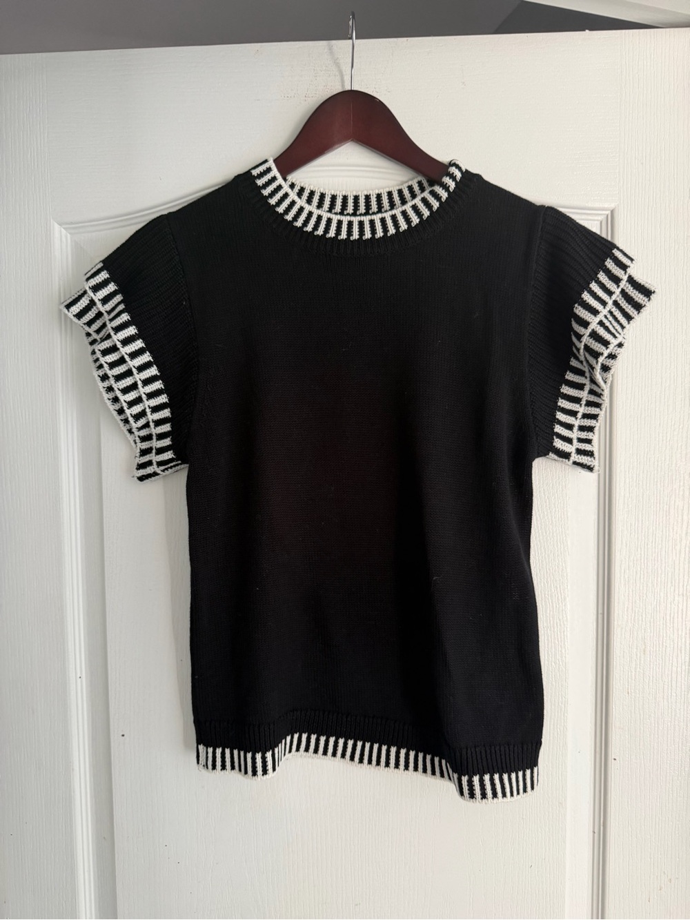 Black Short Sleeve Knit Top with White Trim